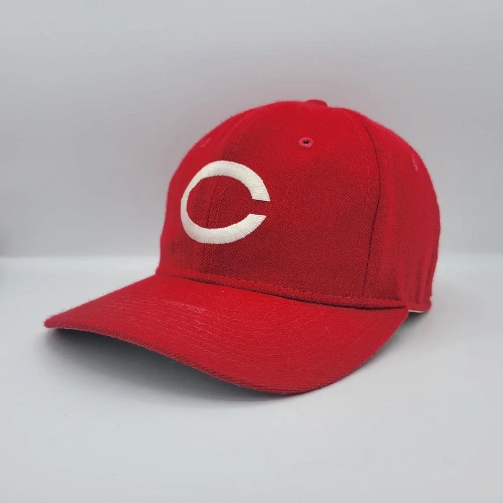 Cincinnati Reds Vintage 90s Sports Specialties Fitted Hat